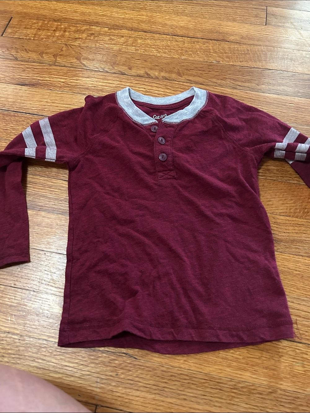 Old Navy Boys' Maroon Long-Sleeve Graphic Tee - Marooni - Picture 2 of 10